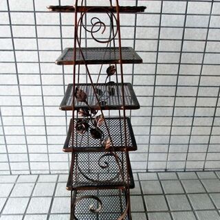 花台 フラワースタンド 金属製 アイアン 鉄製 アンティーク調 オシャレ 札幌市 中央区の画像
