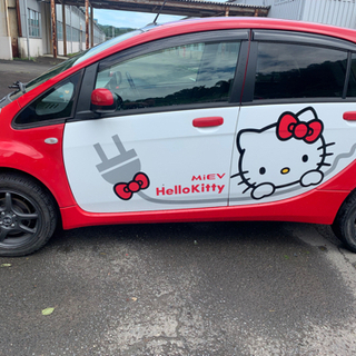 三菱アイミーブ　EV ハローキティバージョンデリバリーに目立ちますよ