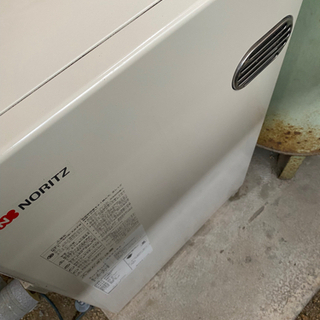 【再値下げ！！】使用8ヶ月❗️ほぼ新品‼️石油小形給湯機(ボイラー)