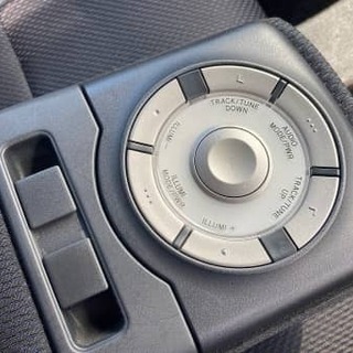 ス、スピーカー付き！！