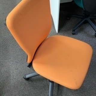 【8/20迄】椅子1脚500円で売ります(合計13脚)の画像