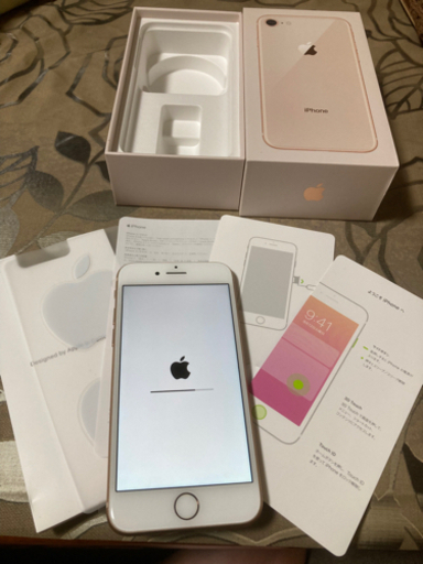 iPhone8 64GB SIMロック解除済　