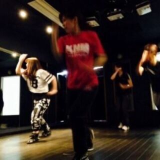 好きなアーティストのダンスを教えます！オンラインレッスン可能★