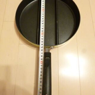 【中古】仕切り付フライパン（ガス・IH兼用）の画像
