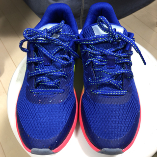 スニーカー　23cm  アンダーアーマーの画像
