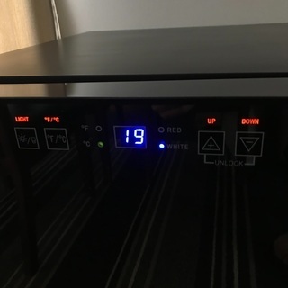 ワインセラー　棚なし　2012年頃購入の画像