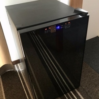 ワインセラー　棚なし　2012年頃購入の画像