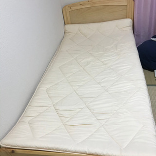 ニトリシングルベッドの画像