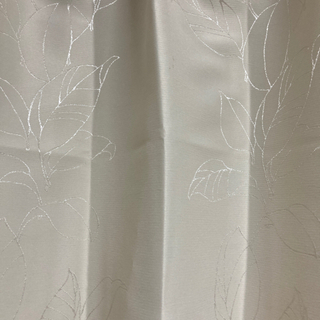 カーテンの画像