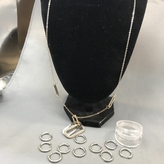 516◎レディースシルバー　ネックレス、ピアスセット