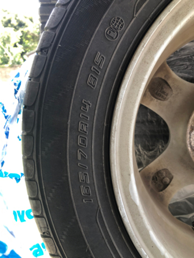 タイヤ4本ホイール付き？