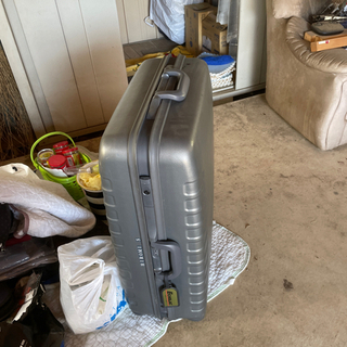 キャリーケースの画像