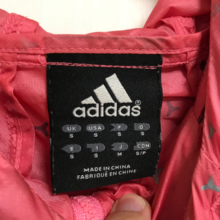 アディダス　adidas パーカー　の画像