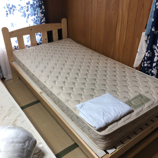 シングルベッドナチュラル