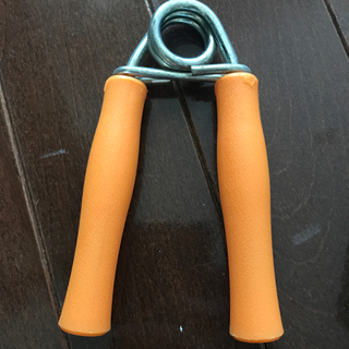 ハンドグリッパー　トレーニング器具　３点の画像