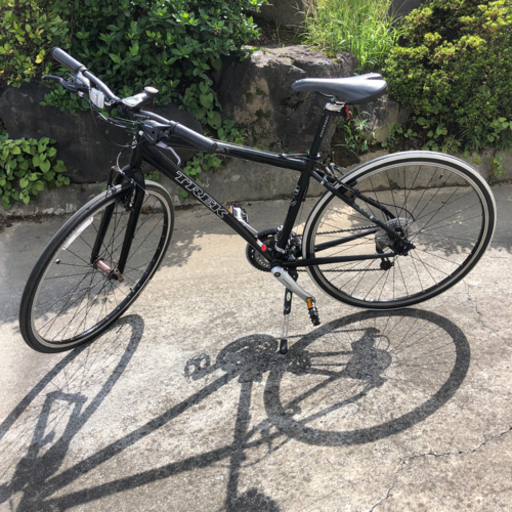 TREK 7.3FX24段変速　700×32C