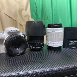 中古カメラ Canon Kiss X7 18-55mm、55-250mm、50mm f1.8レンズ付き 白