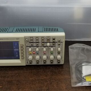 Tektronix　TDS2014　オシロスコープ　テクトロニクス