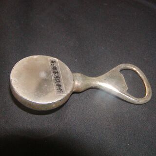 ゴルフボール形、栓抜き&ペーパーウェイトの画像