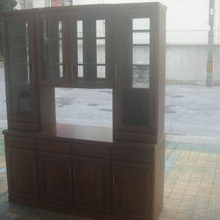 食器棚　両面扉の画像