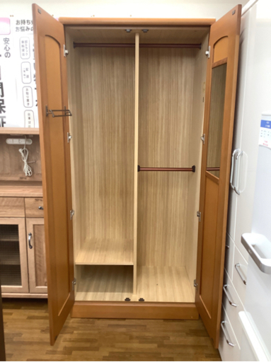 ワードローブ　2枚扉　ナチュラル　天板固定ネジ1本欠品　154