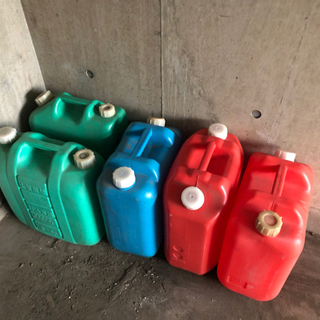 決まりました。ポリタンク　5個まとめての画像