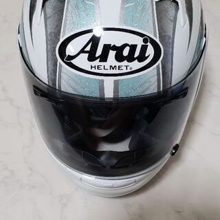 アライのフルフェイスヘルメット アストロIQカレン