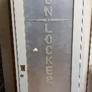 アンティークガンロッカー 大型Gun Locker 銃保管庫 ク...