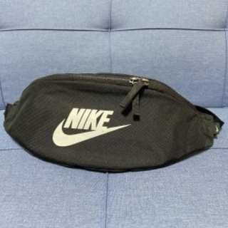 【受け渡し決まりました！】NIKE ナイキ ウエストバッグ ポーチ