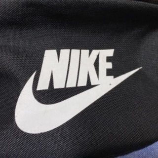 【受け渡し決まりました！】NIKE ナイキ ウエストバッグ ポーチの画像