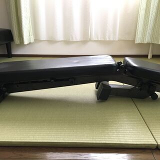 マルチポジショントレーニングベンチ、40kgダンベルセットの画像