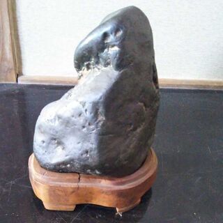 水石　鑑賞　台座付き　3.3キロ　石の画像