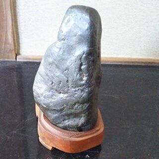 水石　鑑賞　台座付き　3.3キロ　石の画像