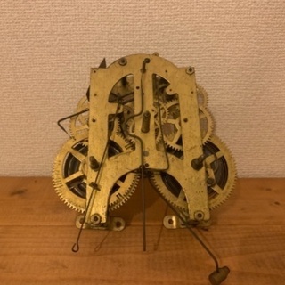 手巻きゼンマイ式振り子時計　アンティーク品