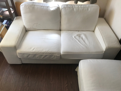 IKEAのソファとフットストゥール(シミ、破損あり)を売ります