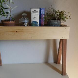 【手作り】脚と本体をネジで留めれる木製プランター　お値下中の画像