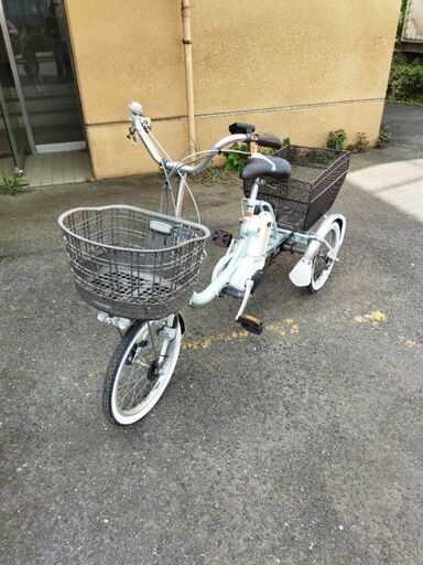 ブリジストン三輪アシスト自転車