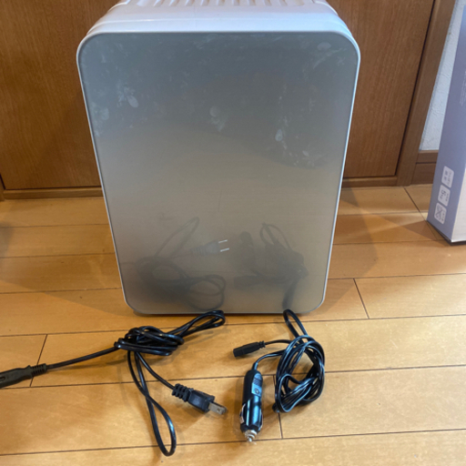 引取先決まりました。保温冷蔵庫