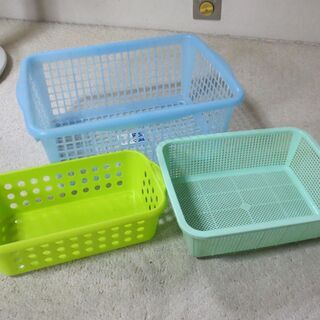 カゴ　バスケット　収納　物入れ　トレイ　整理用具　容器　ケース