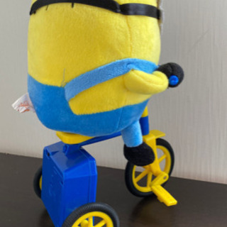 ミニオン　タイヤで動きまわりますの画像