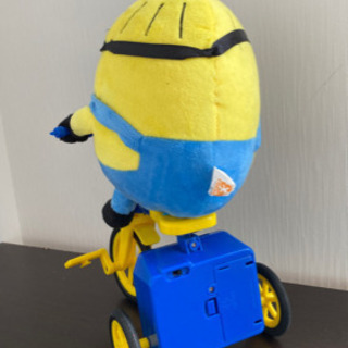 ミニオン　タイヤで動きまわりますの画像