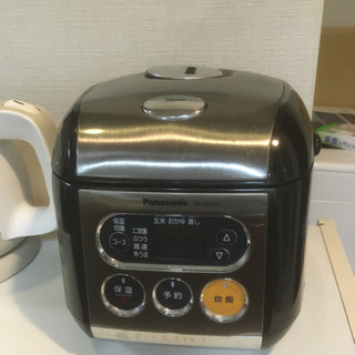 炊飯器の画像