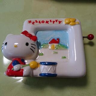 キキララわたしのミシン&ハローキティ手回しオルゴールの画像