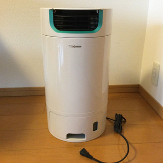 衣類乾燥除湿機　象印　ZOJIRUSHI 型名RJ-XS70型