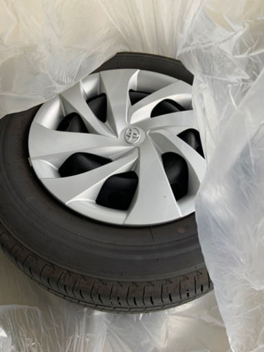 ヤリス　タイヤ　純正　4本セット