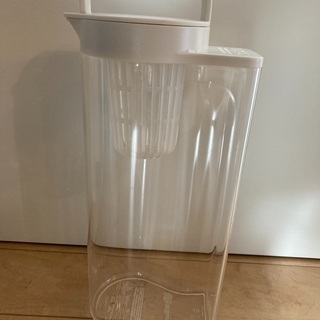 無印良品　アクリル冷水筒