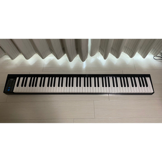 Carina卓上電子ピアノ/キーボード/USBコンセント付き