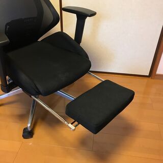 オフィスチェア　オットマン付き　リクライニングの画像