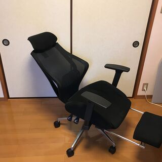 オフィスチェア　オットマン付き　リクライニングの画像