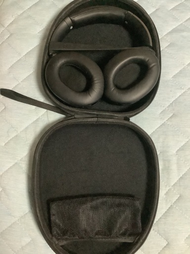【ほぼ新品】MU6ノイズキャンセリングヘッドフォン売ります